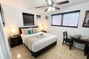 338 Van Buren St, Unit SI FL1-ID1520233P in Hollywood, FL - Building Photo