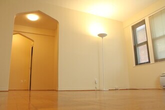 1010 25th St NW, Unit 609 in Washington, DC - Building Photo - Building Photo