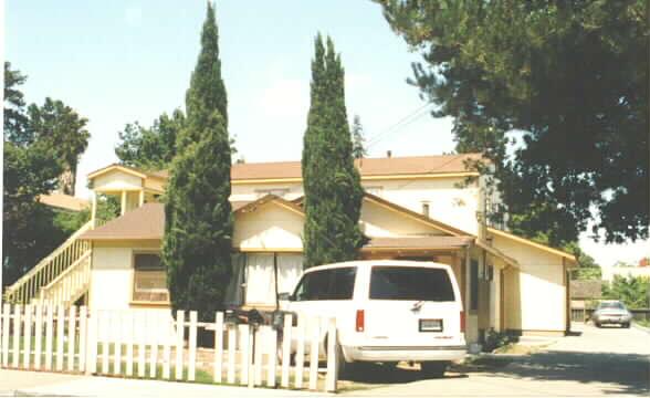 333 4th Ave in Redwood City, CA - Building Photo - Building Photo