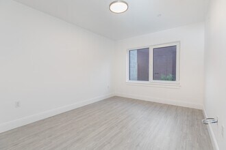 42 N Beacon St in Boston, MA - Building Photo - Building Photo