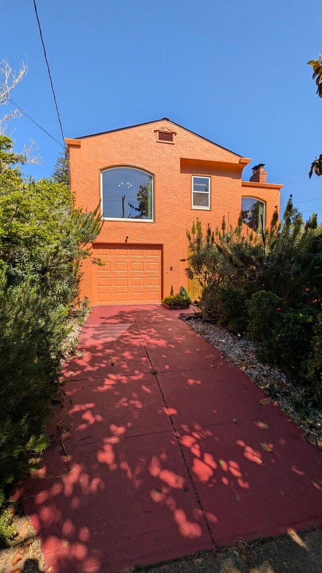 property at 1426 Amador St