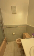 15457 20th Rd, Unit Susan Chen in Whitestone, NY - Building Photo - Building Photo