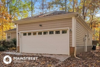 707 Southland Rd in Huntersville, NC - Foto de edificio - Building Photo