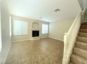 508 Fragrant Orchard St in Henderson, NV - Building Photo - Building Photo