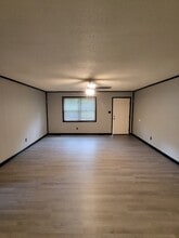 3373 Loop Rd in Lincolnton, NC - Foto de edificio - Building Photo