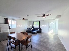 720 W Cherry St in Compton, CA - Building Photo - Building Photo