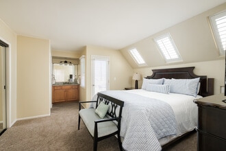 734 Jersey Ct in San Diego, CA - Foto de edificio - Building Photo