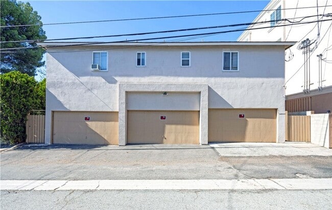 Welcome Home || Apply Now in Los Angeles, CA - Building Photo - Building Photo