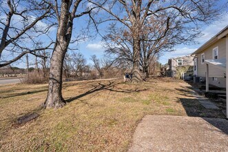 1906 Overton St in Nashville, TN - Building Photo - Building Photo