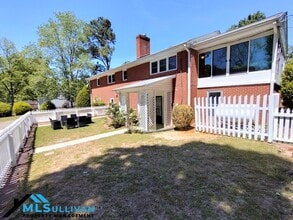 101 W Roosevelt St in Mebane, NC - Building Photo - Building Photo