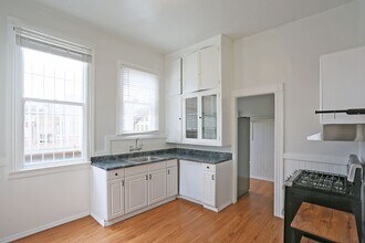 1856 Filbert St-Unit -1856 Filbert Street in San Francisco, CA - Building Photo - Building Photo