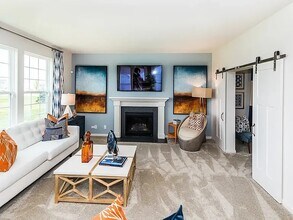 2111 Tremont Ave in Yorkville, IL - Building Photo - Building Photo