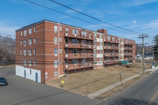 Westbrook in West Haven, CT - Building Photo