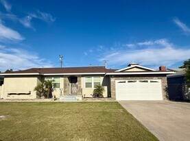 13202 Lucille St in Garden Grove, CA - Building Photo
