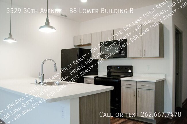 3529 30th Ave in Kenosha, WI - Foto de edificio - Building Photo