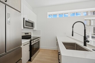 Bell Tower Community in Philadelphia, PA - Foto de edificio - Building Photo