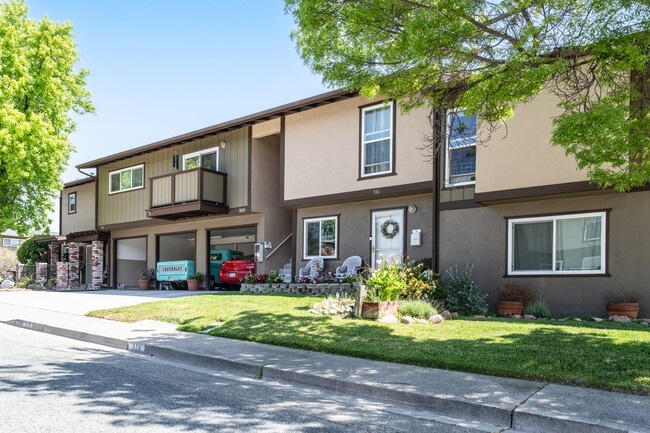 John Muir Town Homes in Martinez, CA - Building Photo - Building Photo