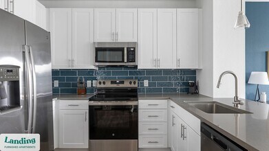 3706 Goodwin Ave, Unit 262 in Austin, TX - Building Photo - Building Photo