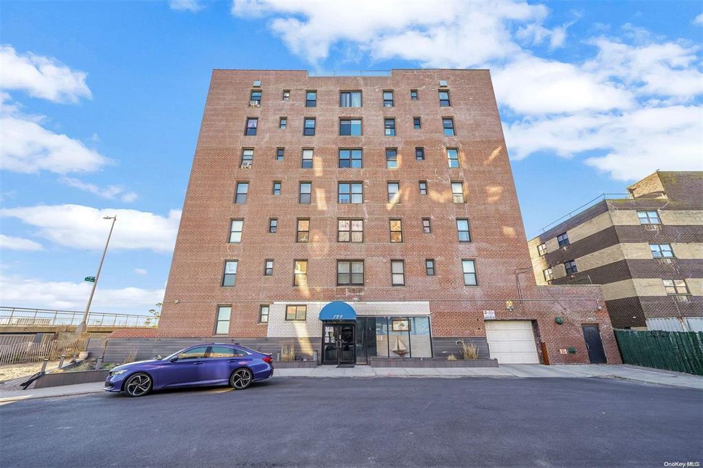 129 Beach 118th St in Queens, NY - Building Photo