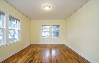 2214 Broadway St in Vancouver, WA - Foto de edificio - Building Photo