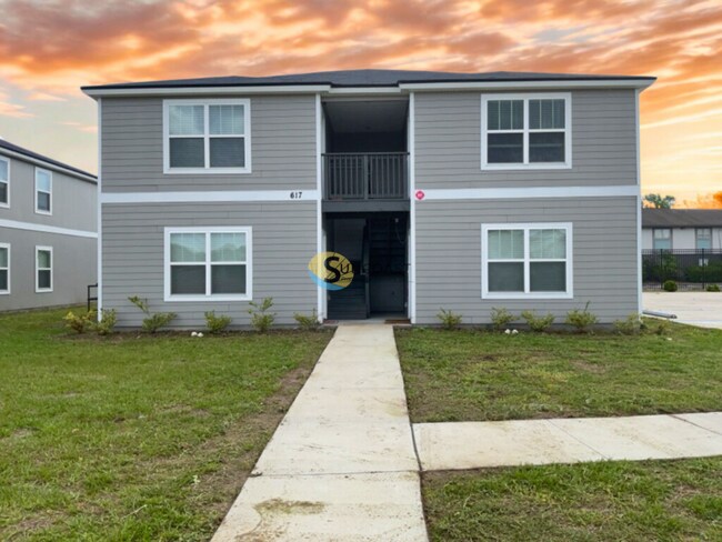 617 Century 21 Dr, Unit 4 in Jacksonville, FL - Building Photo - Building Photo