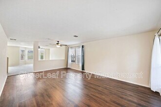 5826 Bronco Way in San Antonio, TX - Building Photo - Building Photo