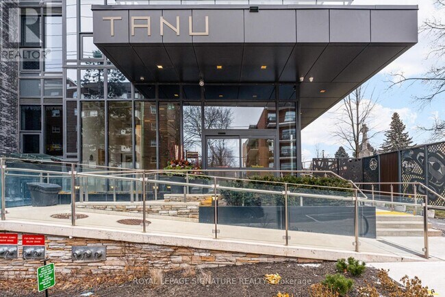 21 Park St E in Mississauga, ON - Building Photo - Building Photo