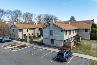 Briarcrest Condos in Ann Arbor, MI - Building Photo - Primary Photo