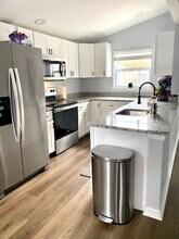 907 Alfred Dr in Pasadena, MD - Building Photo - Building Photo
