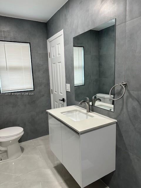 42 SE 10th Terrace in Dania Beach, FL - Building Photo - Building Photo
