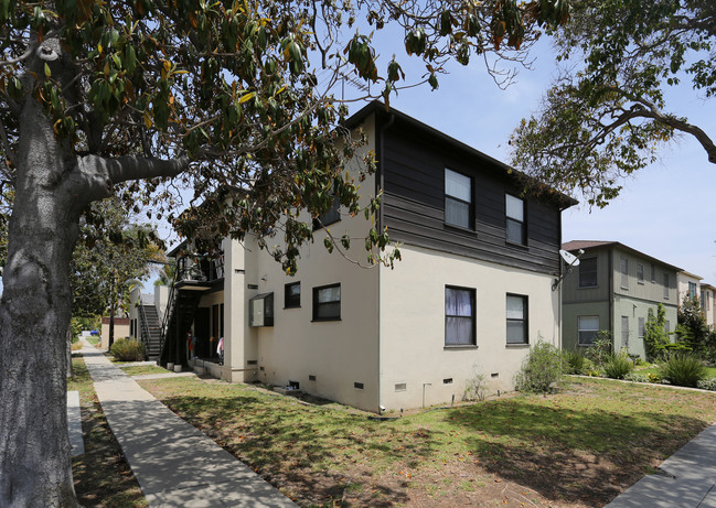 11521-11527 Washington Pl in Los Angeles, CA - Building Photo - Building Photo