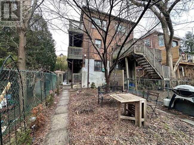 234 Indian Grove in Toronto, ON - Building Photo - Building Photo