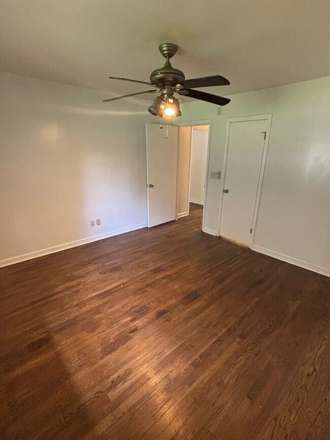 10-11 Cherokee Hills in Tuscaloosa, AL - Building Photo - Building Photo