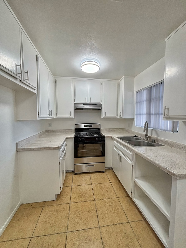 7502 9th St in Buena Park, CA - Foto de edificio - Building Photo