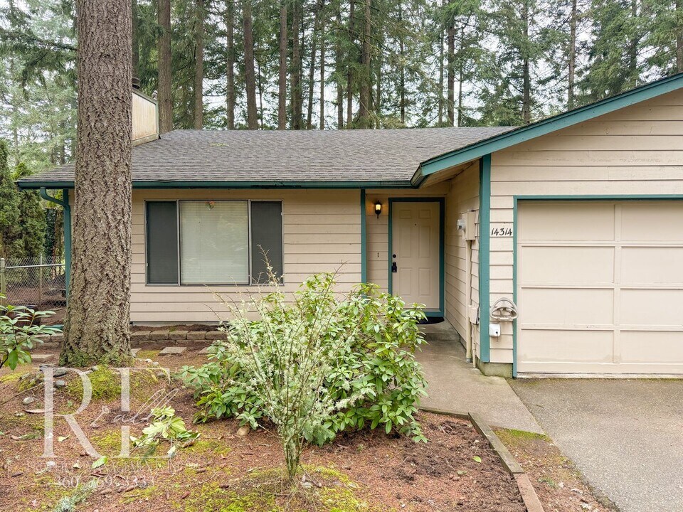 14314 45th Ave Ct NW in Gig Harbor, WA - Building Photo