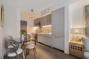 55 Lagrange St in Boston, MA - Building Photo