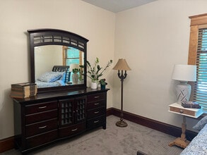 2334 Brewster St in St. Paul, MN - Foto de edificio - Building Photo