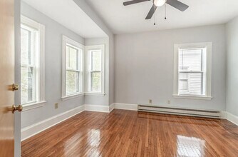 49 Harrison St, Unit #3 in Somerville, MA - Building Photo - Building Photo