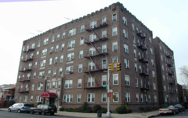 The Bentley in Brooklyn, NY - Building Photo