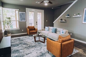 2002 Rosewood Ave, Unit SI ID1375253P in Austin, TX - Building Photo - Building Photo