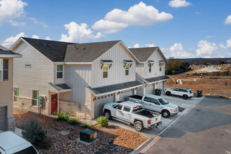 314-320 Untermaier St in New Braunfels, TX - Foto de edificio - Building Photo