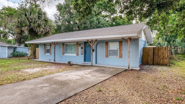 2122 Lake Blvd in Winter Haven, FL - Building Photo - Building Photo