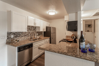 Waterstone Alta Loma Apartments in Alta Loma, CA - Building Photo - Interior Photo