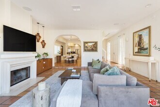 420 Carroll Canal in Los Angeles, CA - Building Photo - Building Photo
