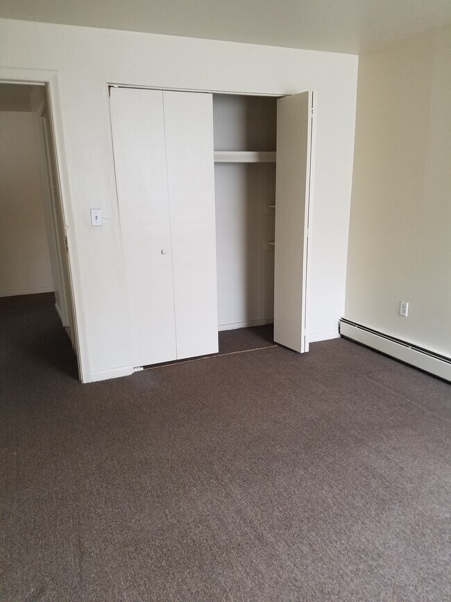 887 Asylum Ave Apartments and Nearby Hartford Apartments For Rent