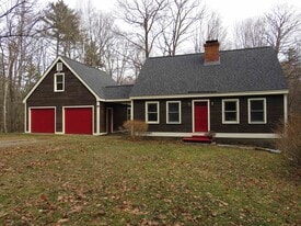 101 Morgan Rd in Winchester, NH - Building Photo