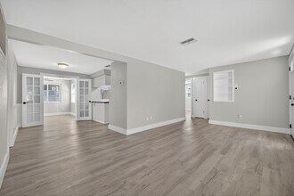 3624 Oakhurst Dr in Holiday, FL - Foto de edificio - Building Photo