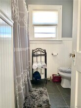 486 Mohegan Ave Pkwy in Waterford, CT - Building Photo - Building Photo