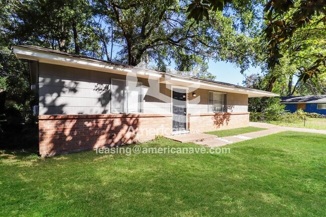 property at 2640 Greenfield Ave