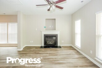 8902 Washam Potts Rd in Cornelius, NC - Building Photo - Building Photo